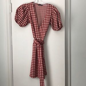 Gingham red and white mini dress with belt